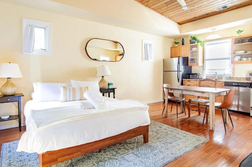 Historic Capital Hill And Carriage House Apartment *